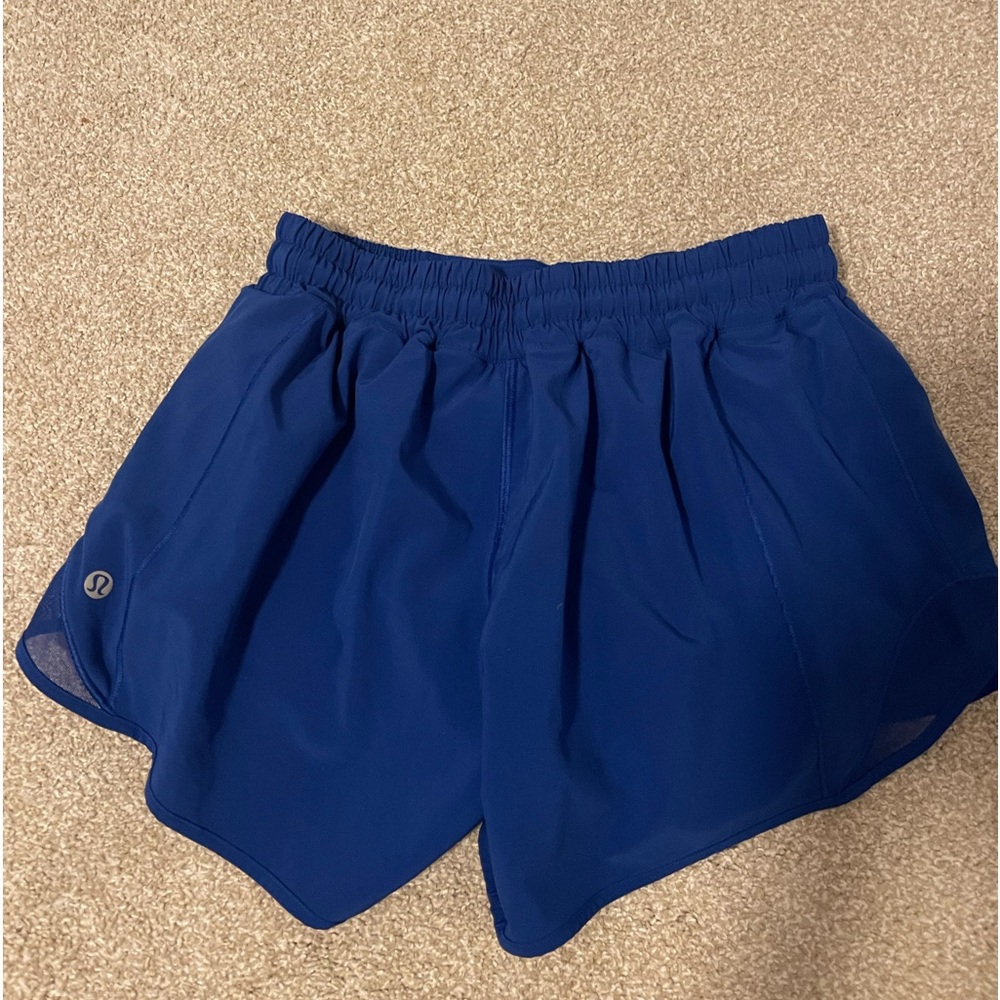 lululemon hotty hot shorts size 4/4 inch in royal blue